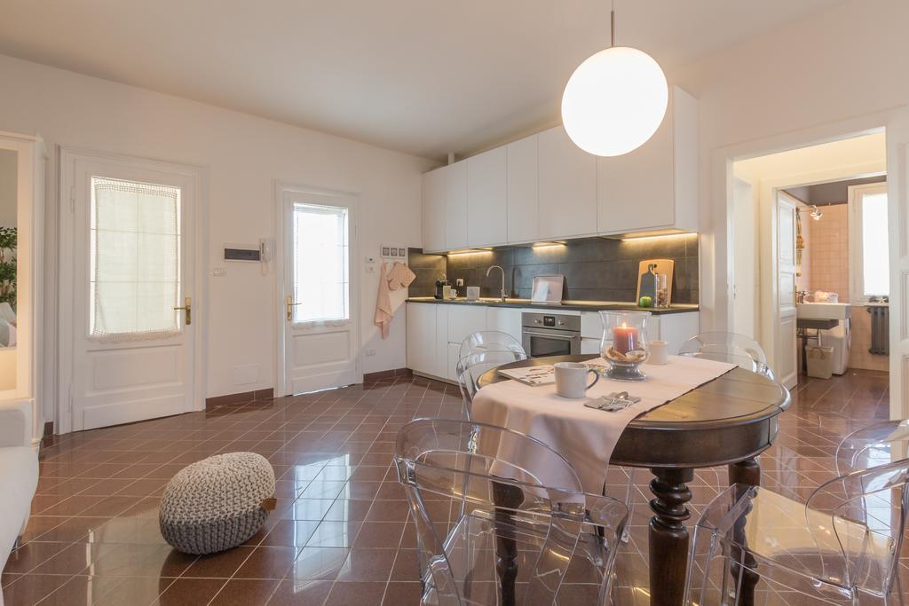 Palazzo Spada - Attico Con Terrazza Vista Fiume In Centro Codigoro Luaran gambar